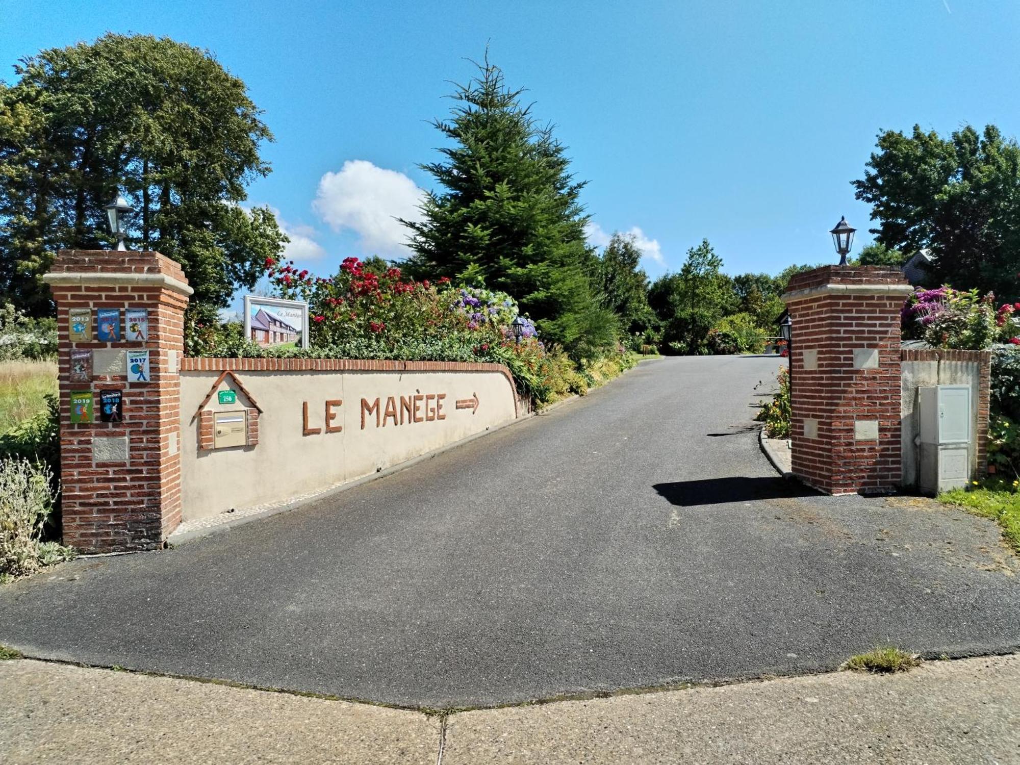 Hotel Le Manege Gite Le Tilleul à Sainte-Marie-au-Bosc Extérieur photo